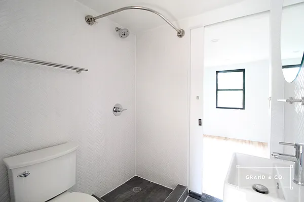 Rented by Grand & Co. | media 9