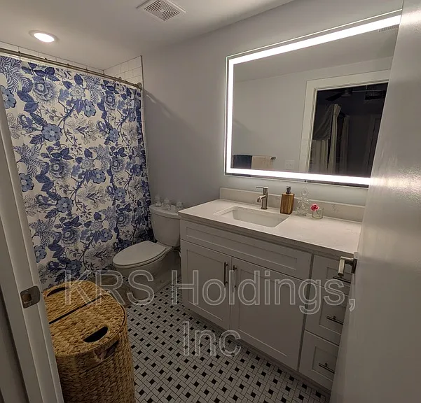306 N Road St #125 — Photo 7