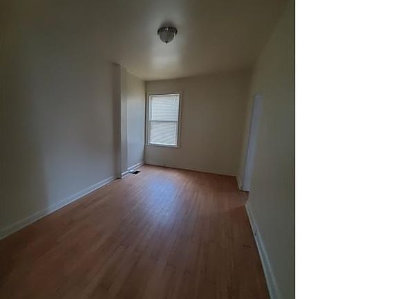 5th image of 530 Chateau Ave