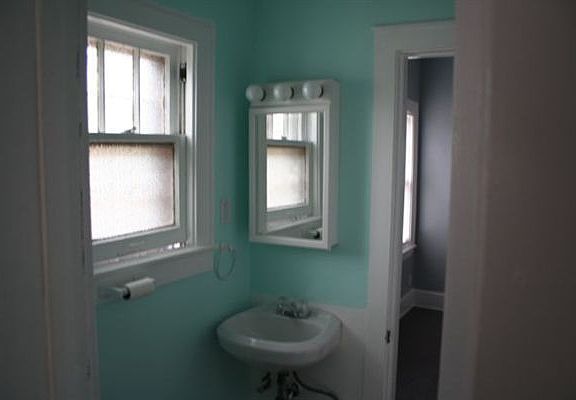 Lower Unit-Bathroom