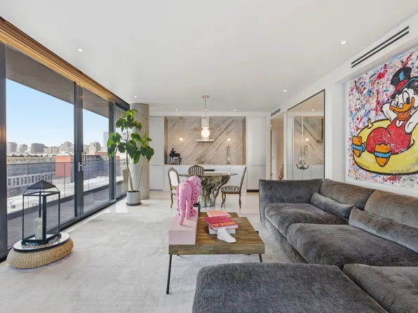 242 Rue Young #804, Montreal, QC H3E 0R7