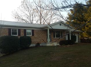 5409 Dews Rd, Hurt, VA 24563