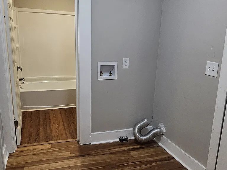 1040 East Dr — Photo 16