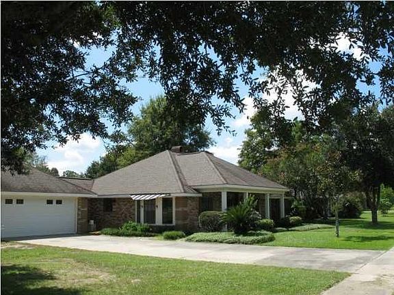 2nd image of 503 River Woods Dr