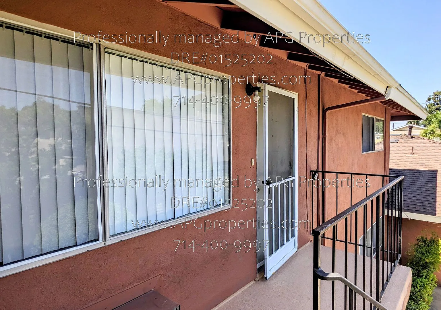 Newly updated 2 bedroom / 1 bathroom apartment with 1 car garage in Anaheim — Photo 3