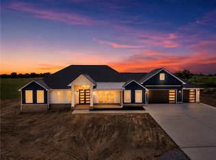 1618 NW Digby, Gentry, AR 72734