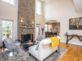 118 Main St, Lynnfield, MA 01940