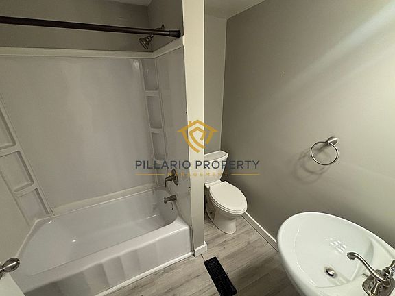 5th image of 1215 N Kealing Ave