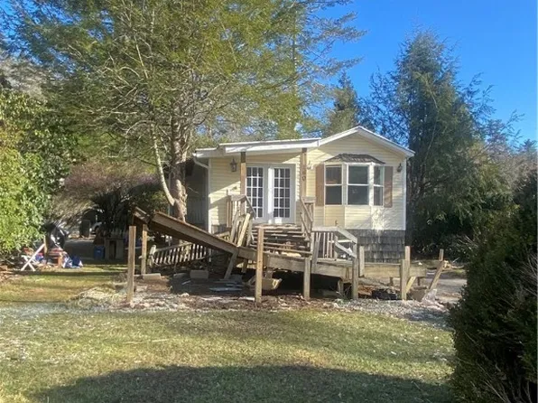 160 Golden Rod Loop, Newland, NC 28657