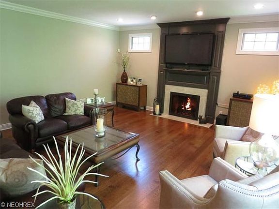 4th image of 2130 Pearce Cir