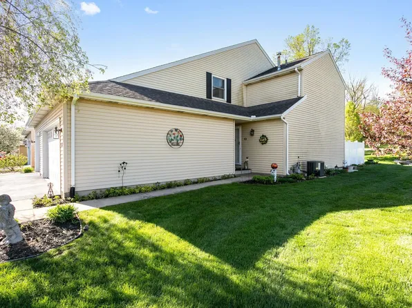 1003 Wheatstone Dr, Mishawaka, IN 46544