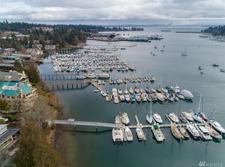 570 Wood Ave SW UNIT 12, Bainbridge Island, WA 98110
