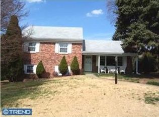 100 Snyder Ln, Springfield, PA 19064