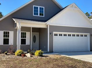 502 Alton Lennon Dr, Southport, NC 28461