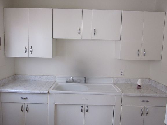4th image of 106 S Palo Duro St Unit A