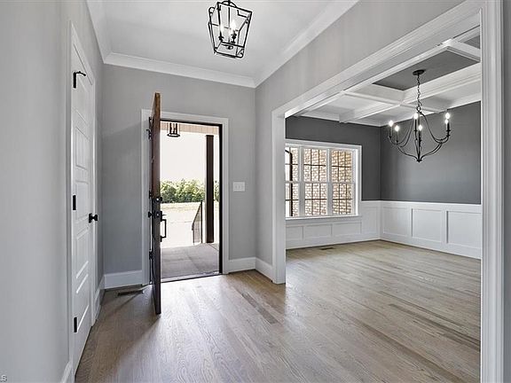 5th image of 7420 Kingsley Pl