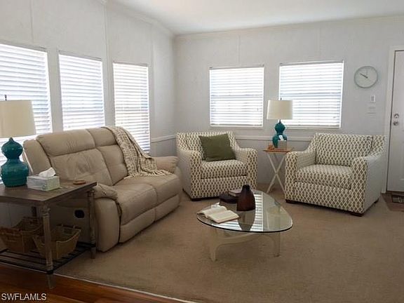 4th image of 4710 Slash Pine Way W