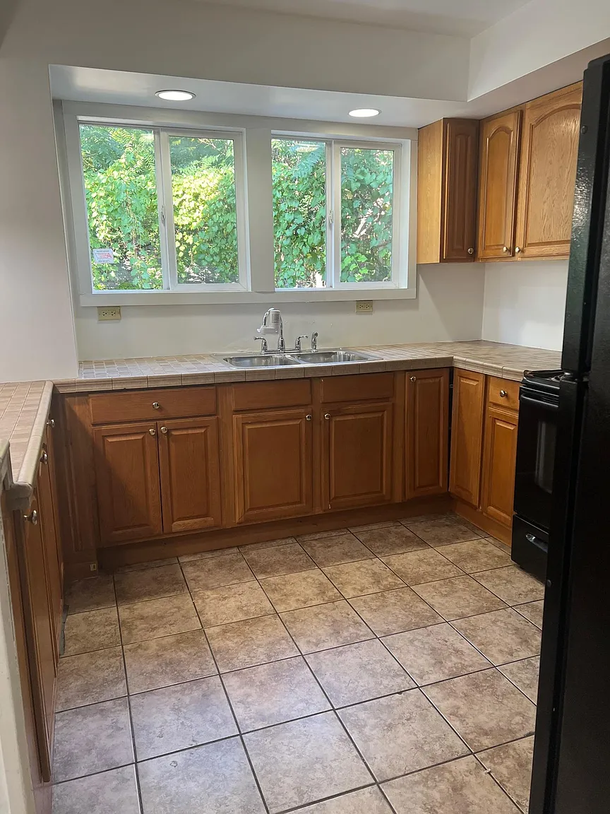 69 Tyler St photo 1