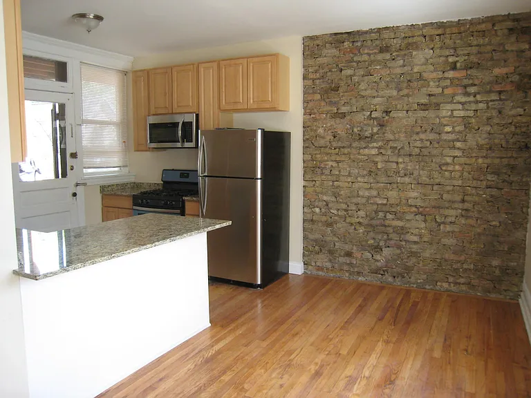 2943 W Schubert Ave #1 — Photo 1