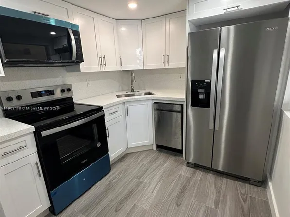 7705 SW 86th St #B-315, Miami, FL 33143