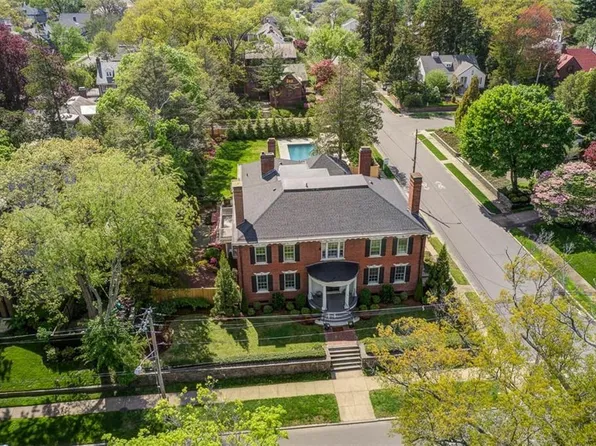 188 Blackstone Blvd, Providence, RI 02906