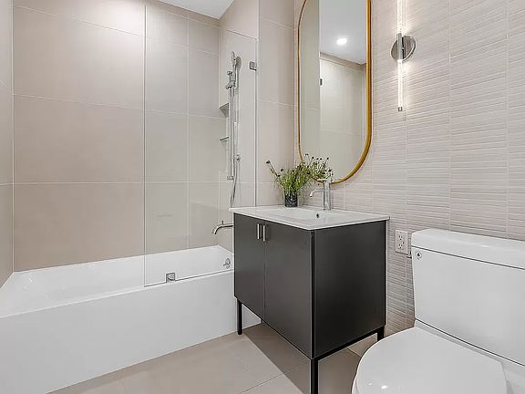 4th image of 38-27 32nd St #607