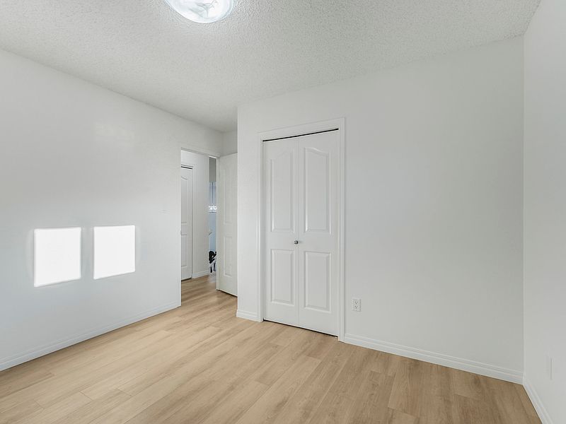 Edmonton House for rent - 4 Bedrooms — photo 24