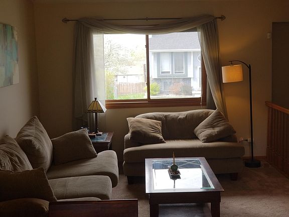 3rd image of 15319 Rock Creek Dr