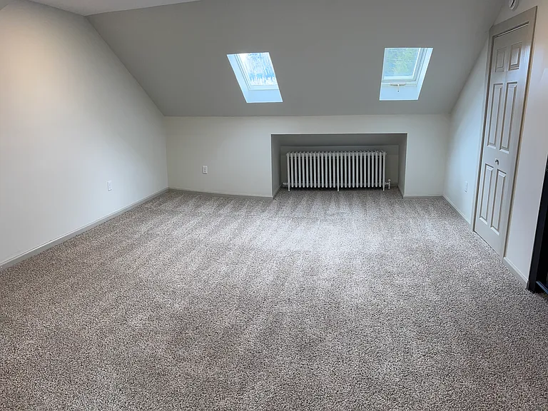230 S 8th Street — Photo 16