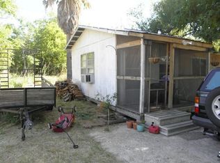 318 Trade Ave, Pleasanton, TX 78064