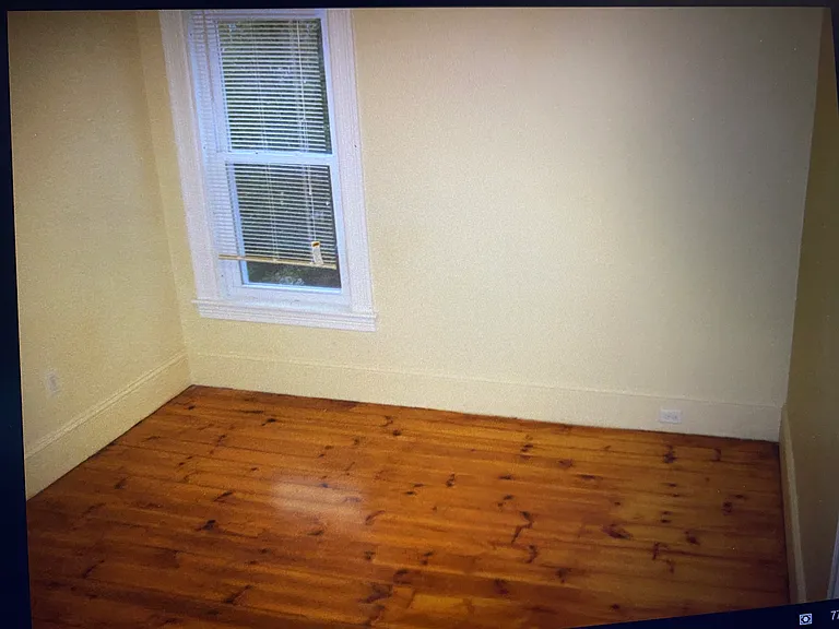 444 Dubuque St #3S — Photo 2