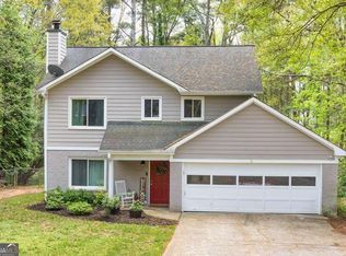 298 Fieldview Dr, Auburn, GA 30011