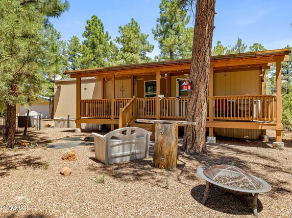 2711 Hooks Way, Overgaard, AZ 85933