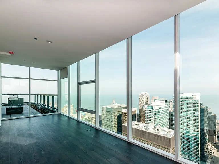 240 E Illinois St #5202 — Photo 14