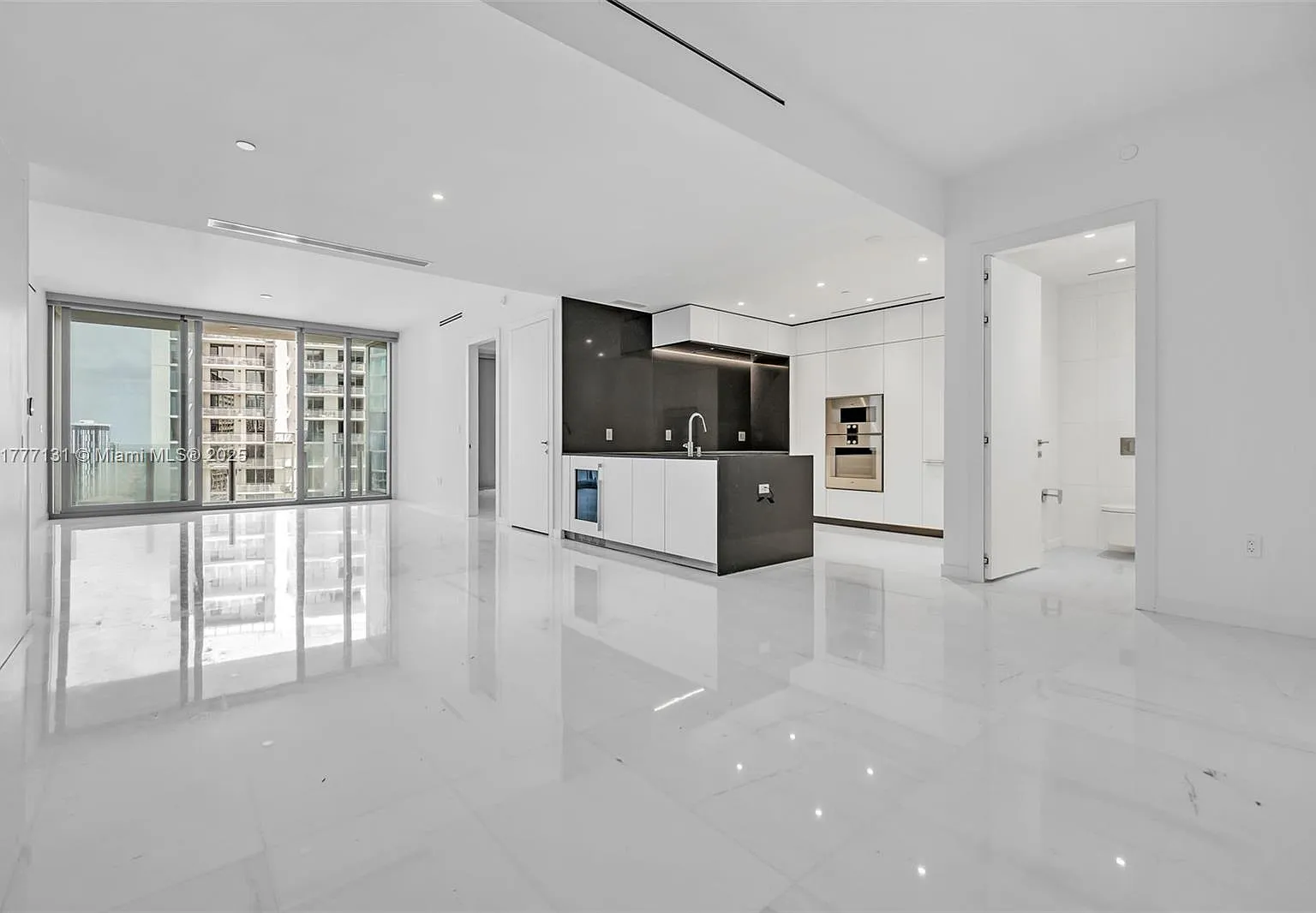 2 bed, 1578 sqft, $12,000 — Photo 4