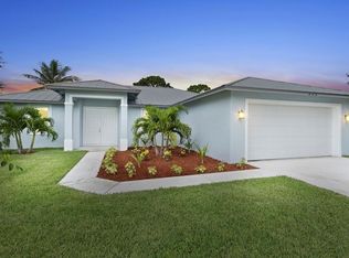 656 SE Clifton Ln, Port Saint Lucie, FL 34983