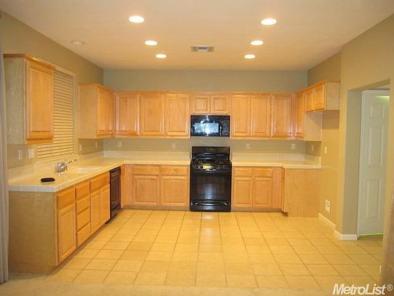3rd image of 8093 Jaden Ln