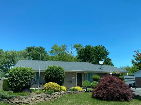 317 Williamsburg Rd, Sterling, VA 20164