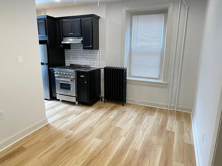 130 Dawson St #2 — Photo 7