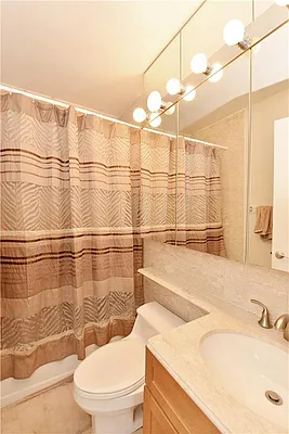 Rented by R New York | media 6
