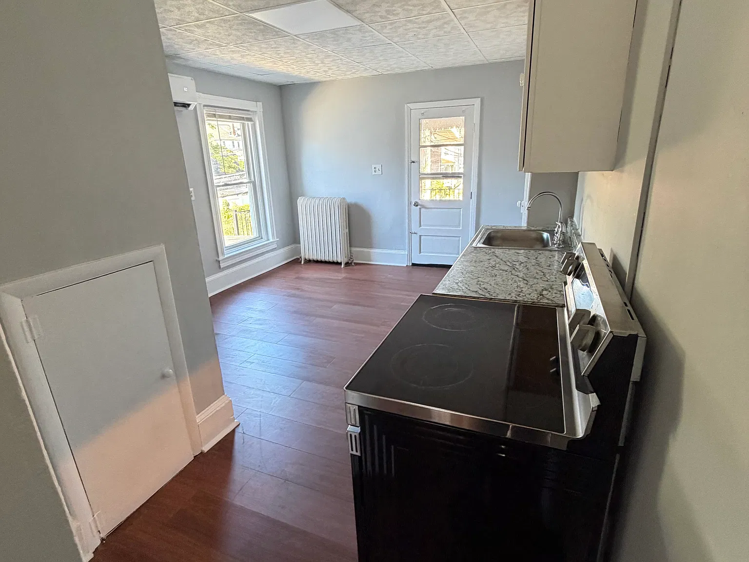 2 bed, 1200 sqft, $1,495 — Photo 2