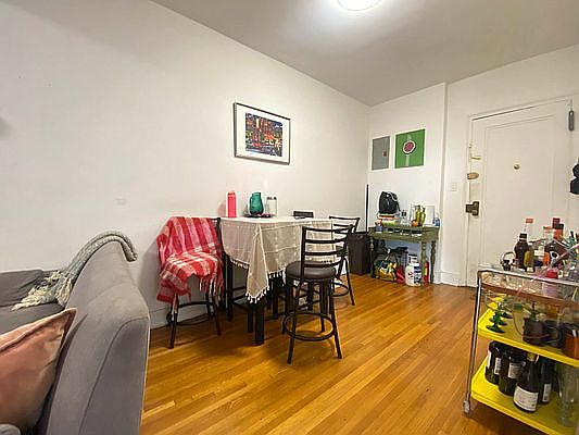 5th image of 395 Ocean Ave APT 6B