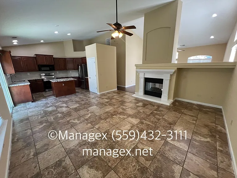 1151 E Pinehurst Ave — Photo 7