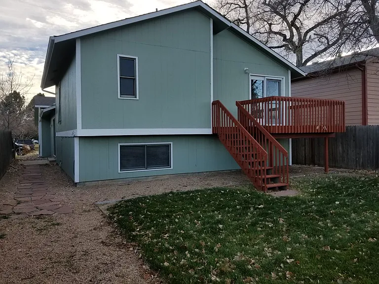 2836 Troxell Ave — Photo 12