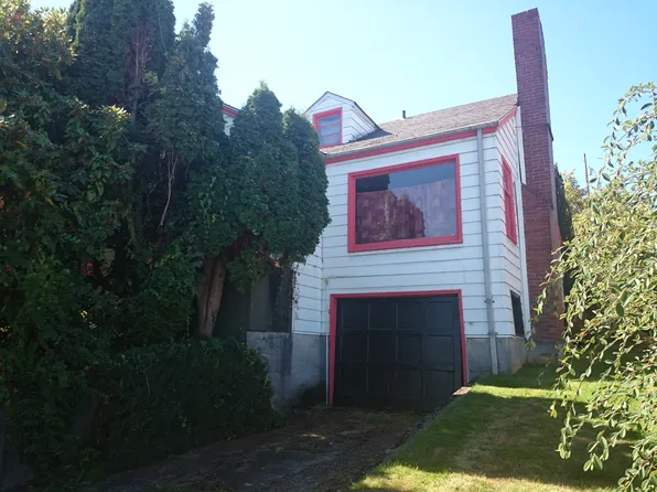 909 32nd Ave S, Seattle, WA 98144