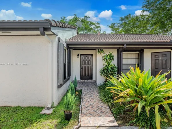 15270 SW 45th Ter #G-61, Miami, FL 33185