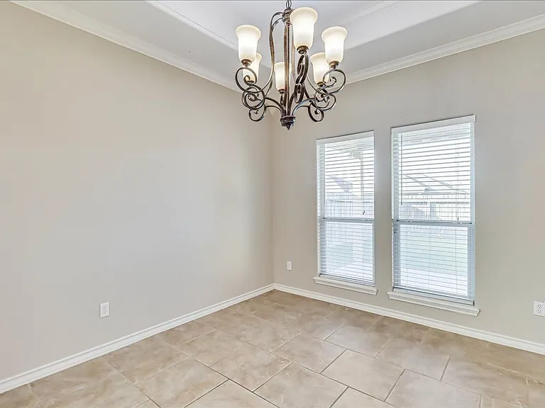 5810 Aava — Photo 15