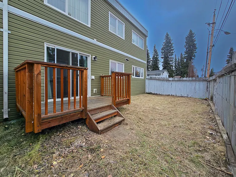95 Farewell Ave #2 — Photo 15