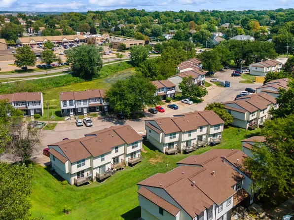2548 Clearwater Ct, Iowa City, IA