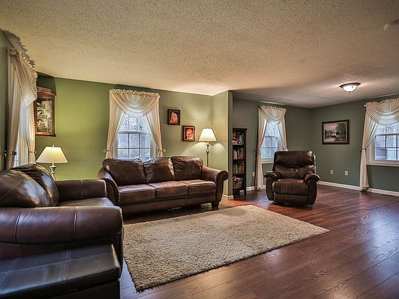 2nd image of 38 Quail Run Dr #38